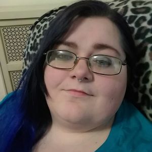 Meet your Posher, Casandra